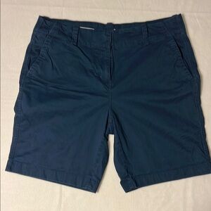 Vineyard vines shorts size 12